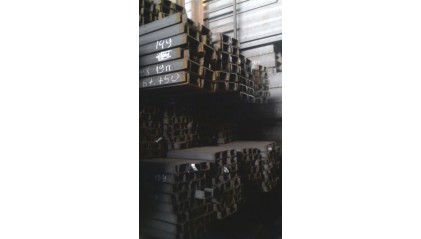 швеллер стальной равнополочный горячекатаный 10У 16ГС купить в Тюмени